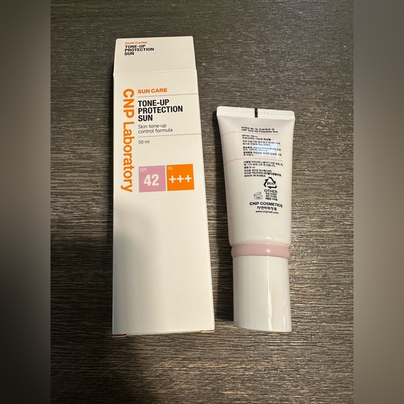 CNP Laboratory Tone Up Protection Sun Cream 50ml SPF42/PA+++ - Picture 8 of 9